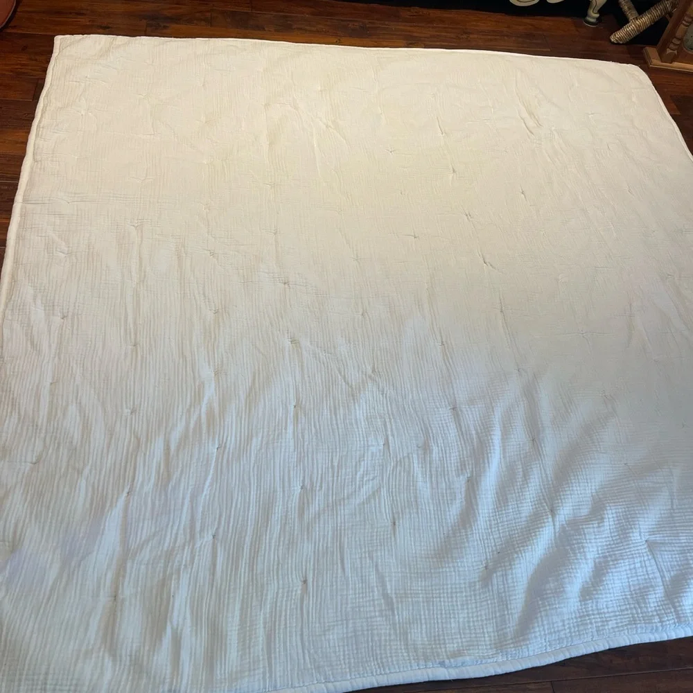 West Elm gauze comforter & shams f-Q
